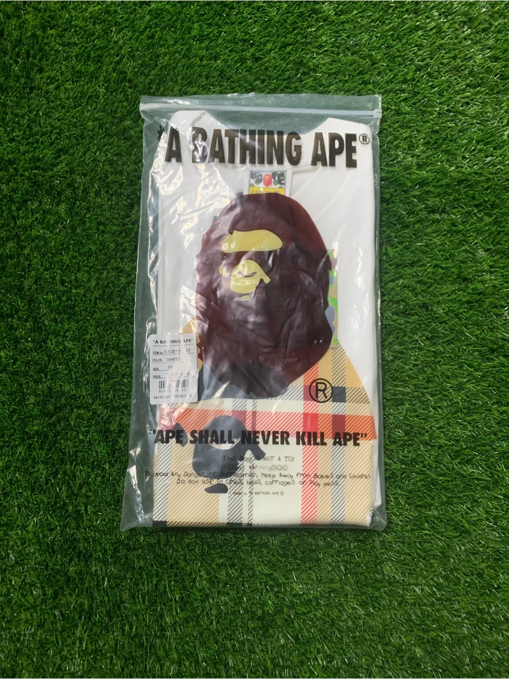A Bathing Ape X Burberry T-Shirt Size M - Picture 5 of 5
